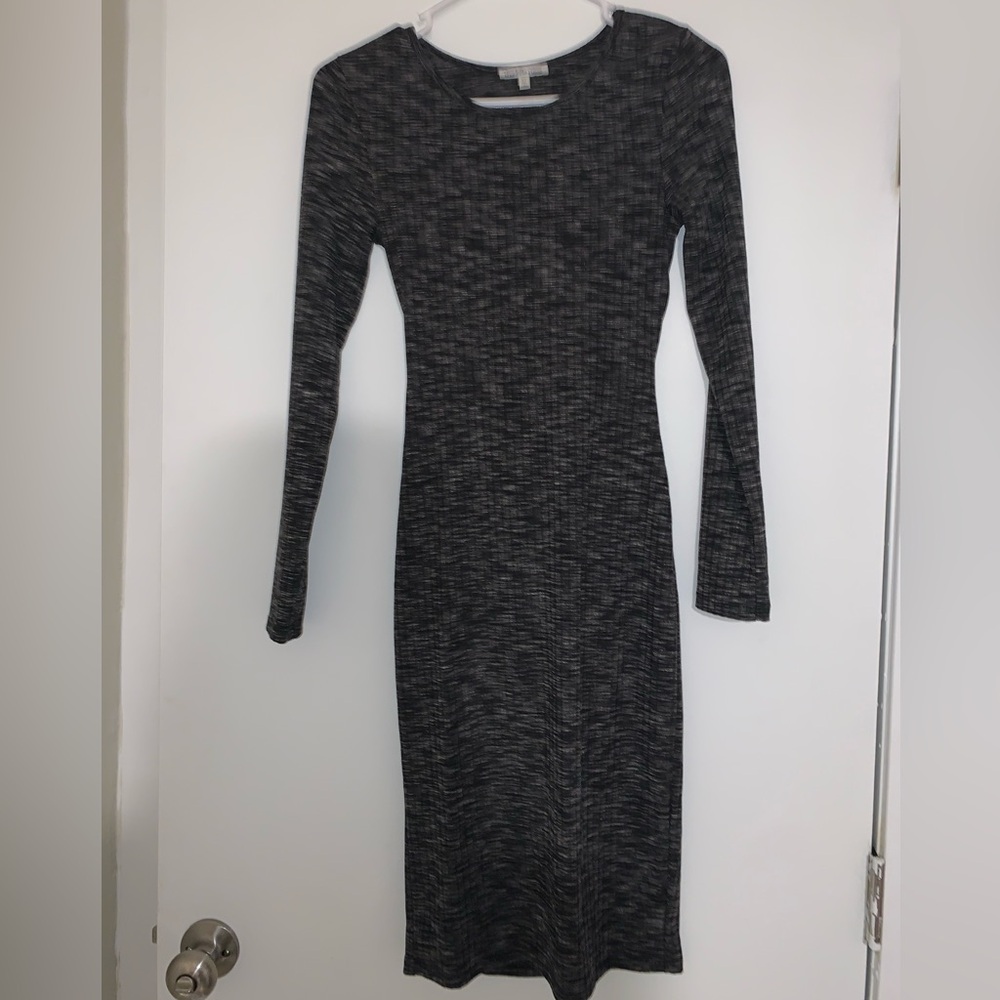 Elegant Dark Grey Long Sleeve Dress w/ Back Cutout